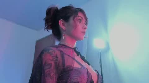 Leyla online show from 04/14/26, 10:38