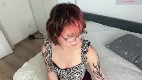 Snapshot of erapody chatting on 07/25/26, 06:44 Venice online show from 07/25/26, 06:44