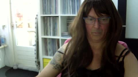 ErBee62 online show from 03/06/25, 10:09