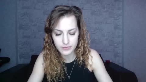 Erdbeeren mit Sahne online show from 02/25/25, 06:03