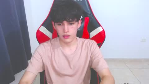 eren_tatakae online show from 12/30/24, 01:26