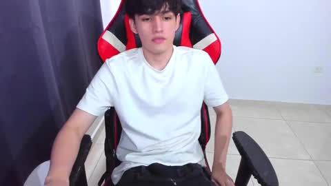 eren_tatakae online show from 02/10/25, 08:21