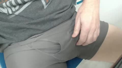 eric100eric100 online show from 02/02/26, 08:51