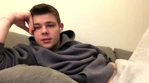 Snapshot of eric123754216 chatting on 12/05/25, 03:41 eric123754216 online show from 12/05/25, 03:41