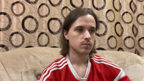 Snapshot of eric_blond chatting on 10/27/25, 05:28 Eric online show from 10/27/25, 05:28