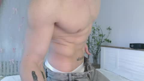 Eric Crush online show from 04/01/26, 04:02