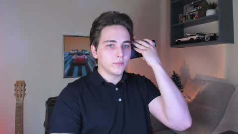 Snapshot of eric_ether chatting on 12/19/25, 06:37 Eric online show from 12/19/25, 06:37