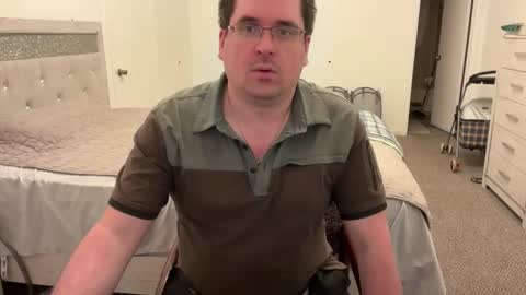 Snapshot of eric_heim chatting on 11/14/25, 01:15 eric heim online show from 11/14/25, 01:15