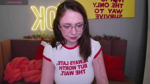 Erica 3 online show from 11/29/25, 01:30