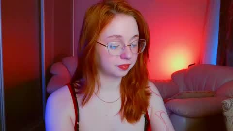 Snapshot of erica_nelson chatting on 05/03/26, 01:00 Erica 3 online show from 05/03/26, 01:00