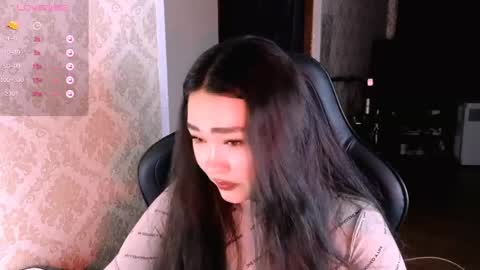 Erica Wayne online show from 04/18/26, 07:07