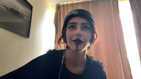 Olivia online show from 04/08/26, 11:32