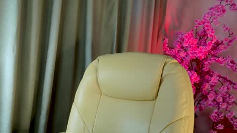 Erica online show from 04/05/26, 08:00