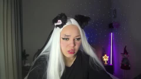 Snapshot of ericahoffman2 chatting on 12/17/24, 08:34 Erica online show from 12/17/24, 08:34