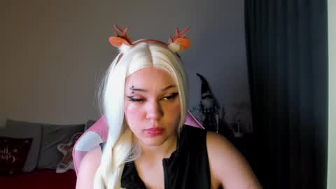 Snapshot of ericahoffman2 chatting on 12/24/24, 08:11 Erica online show from 12/24/24, 08:11