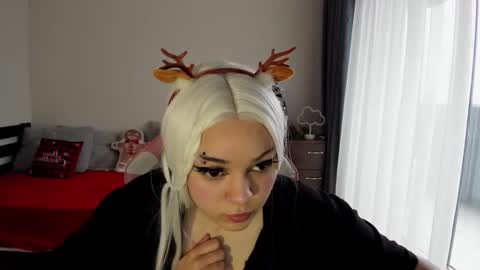 Snapshot of ericahoffman2 chatting on 12/25/24, 11:11 Erica online show from 12/25/24, 11:11