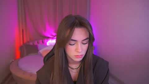 Erica online show from 09/29/25, 06:07