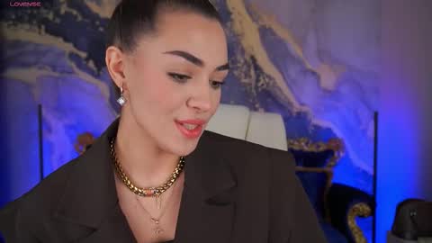 Erica online show from 10/02/25, 07:04