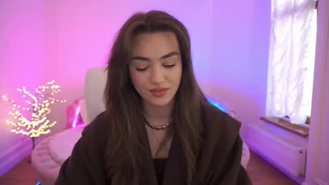 Erica online show from 03/08/26, 07:12