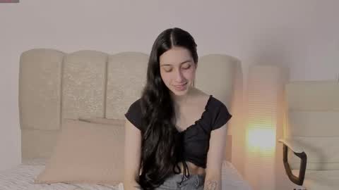 Dayanna online show from 05/13/26, 08:49