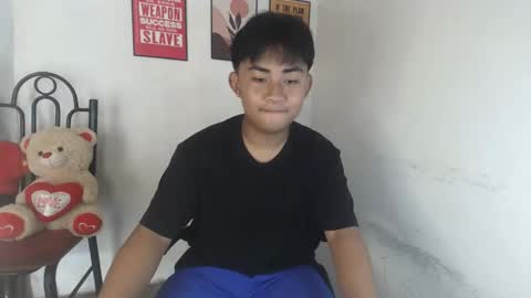 erick_cummer30 online show from 04/19/26, 02:44