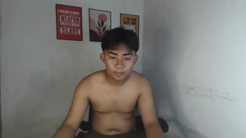 erick_cummer30 online show from 04/21/26, 12:12