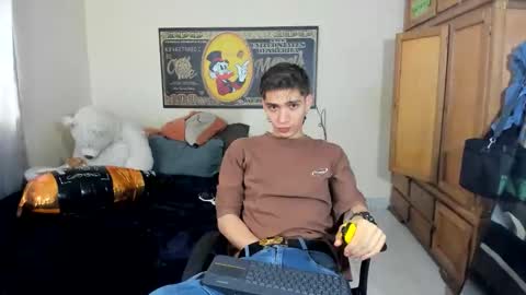 erick_de_rossee online show from 04/13/26, 06:24