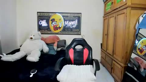 erick_de_rossee online show from 04/15/26, 06:59