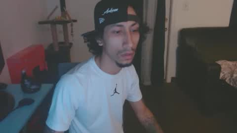 Snapshot of erick_martinezz chatting on 10/12/25, 03:38 erick online show from 10/12/25, 03:38