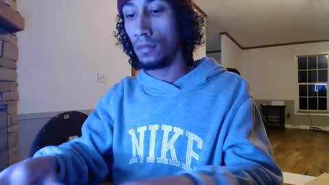 Snapshot of erick_martinezz chatting on 02/28/26, 02:45 erick online show from 02/28/26, 02:45