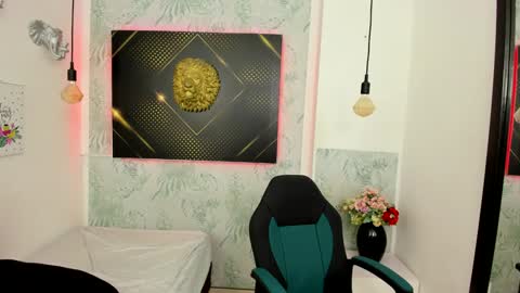   online show from 01/31/25, 10:10