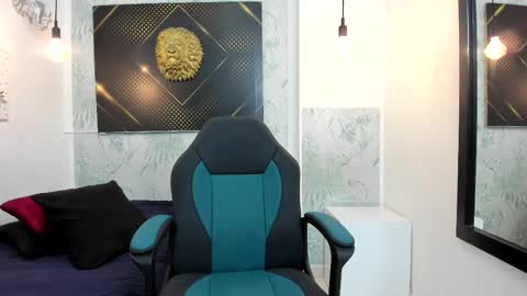   online show from 02/20/25, 03:45