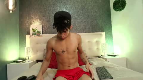   online show from 03/05/25, 09:49