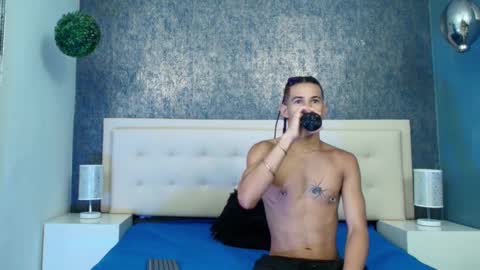   online show from 09/17/25, 04:03