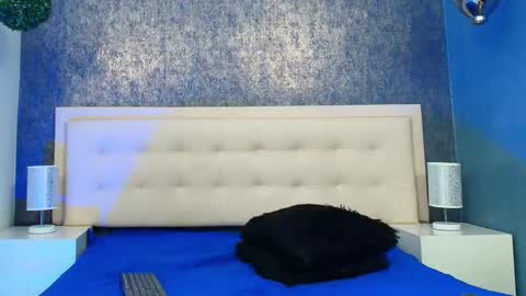   online show from 09/24/25, 02:37