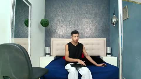   online show from 04/19/26, 12:04