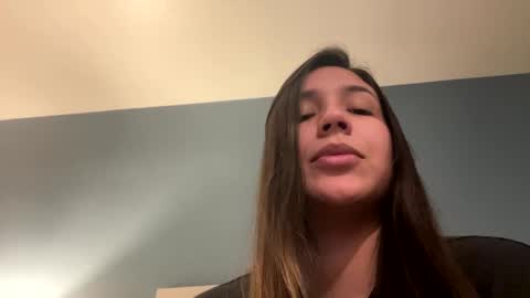 ErickaVee online show from 12/04/24, 07:17