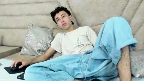 Erick online show from 03/03/25, 04:35