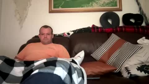 Snapshot of erik339102554 chatting on 12/30/24, 01:25 Lea Erik online show from 12/30/24, 01:25