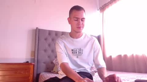 Erik rodriguez online show from 02/22/26, 03:54