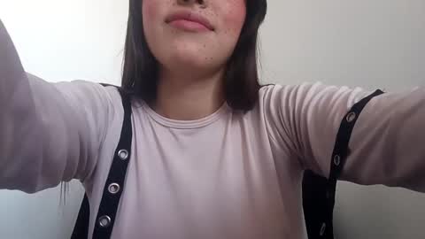 Erika online show from 12/05/24, 02:22