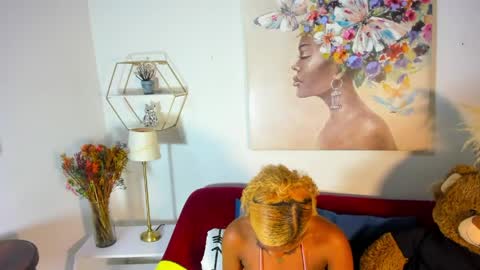 E R I K A  - L  Y R I C S online show from 06/07/26, 10:30