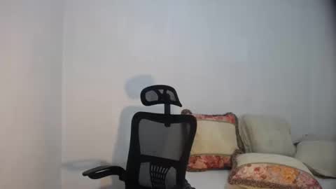 erika_madrigal online show from 12/07/24, 01:07