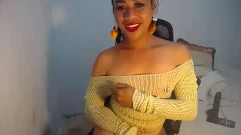 erika_madrigal online show from 01/02/25, 08:49
