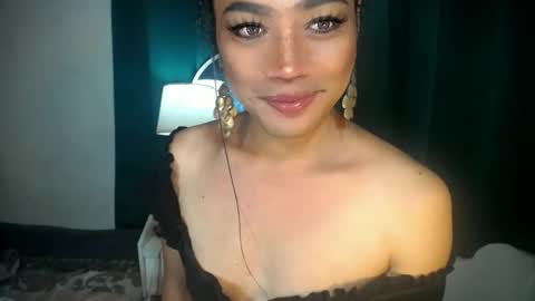 erika_madrigal online show from 10/13/25, 09:04