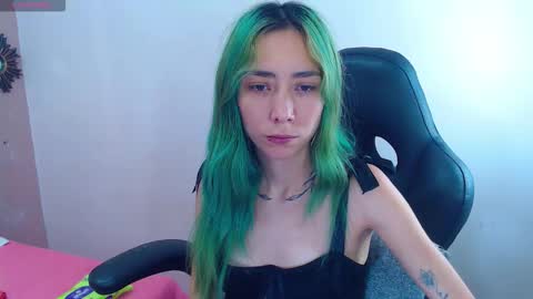 Snapshot of erika_stevens chatting on 10/01/25, 08:04 E R I K A - SAGITARIO..... online show from 10/01/25, 08:04