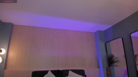 Snapshot of erikabenz chatting on 11/15/25, 12:34 Erika Benz online show from 11/15/25, 12:34