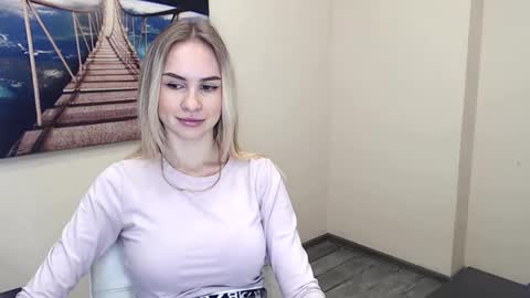 Erika online show from 12/05/24, 12:33