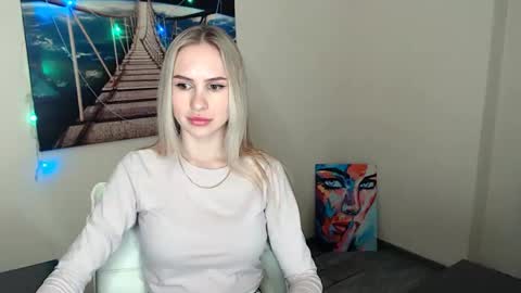 Erika online show from 02/28/25, 01:14