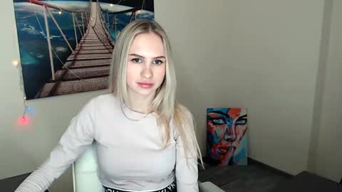 Erika online show from 02/28/25, 04:20